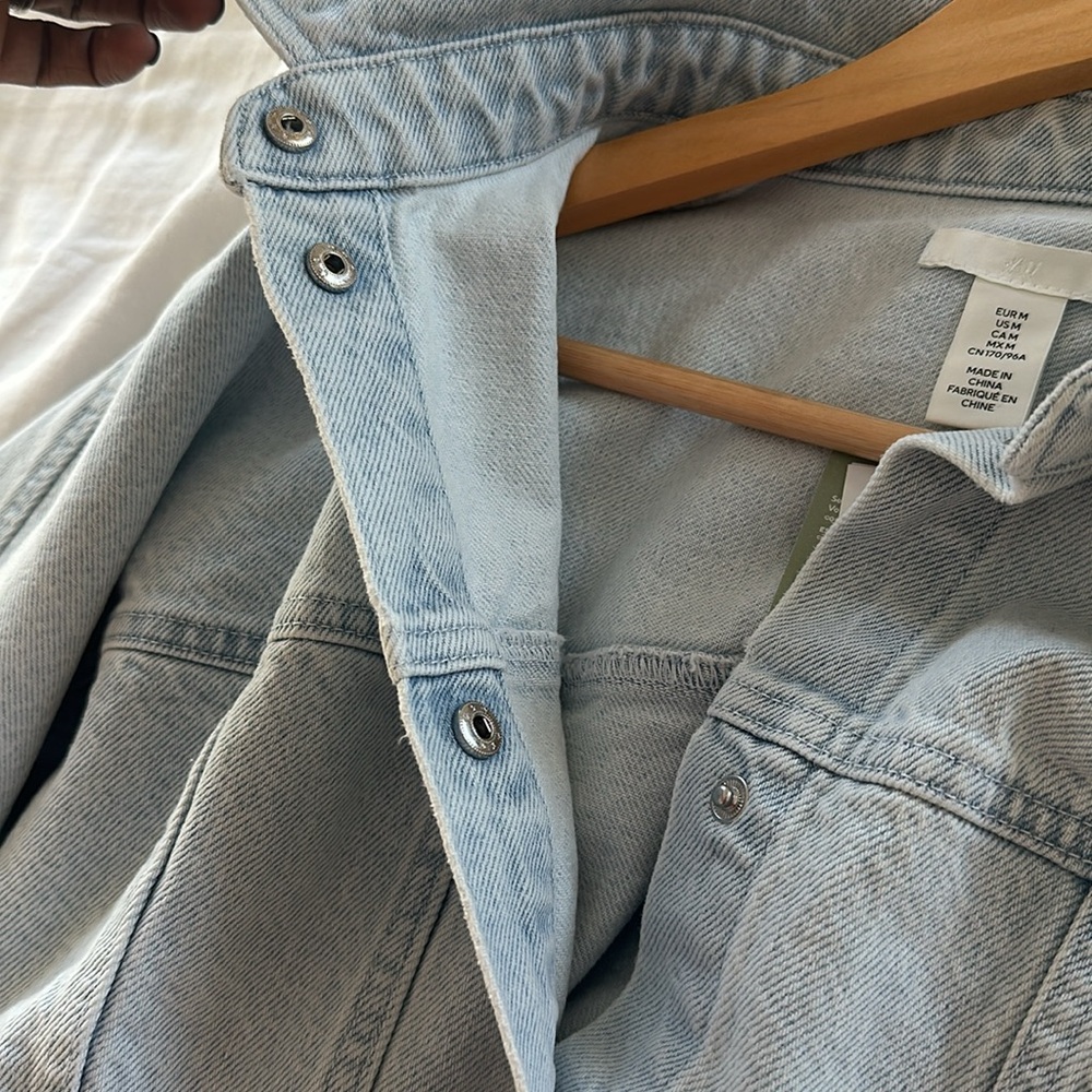 H&M Denim Top - Picture 7 of 7